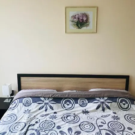 Astreya Apartment *